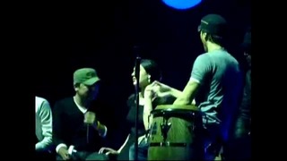 Enrique Iglesias & Ulugbek Ismailov – Don’t You Forget About Me – Moscow 13.04.2011