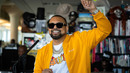 Sean Paul: Концерт на крошечном столе