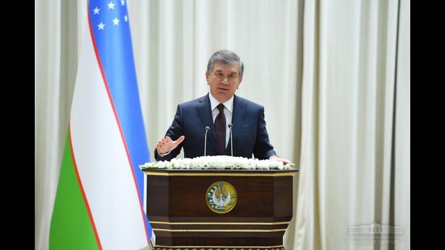 Президент: дабдабали тўй қилиб одамларнинг ғазабини келтирмайлик