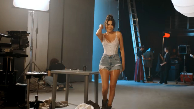 Cyrine Abdelnour – Hazhaza (Official Music Video)