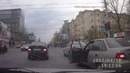 Две девушки пострадали от скорости автомобиля на красный свет