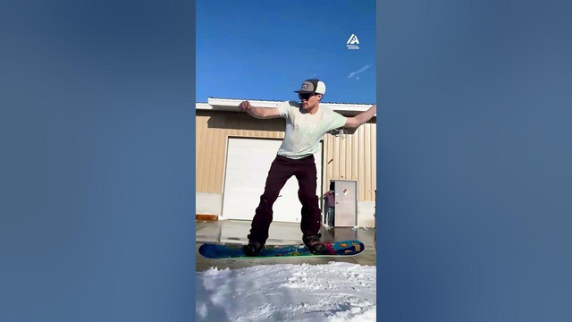 Extreme Snowboarding Stunt