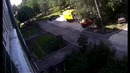 Рабочие спасли выпавшего из окна ребенка