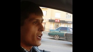 Смоленский таксист читает рэп