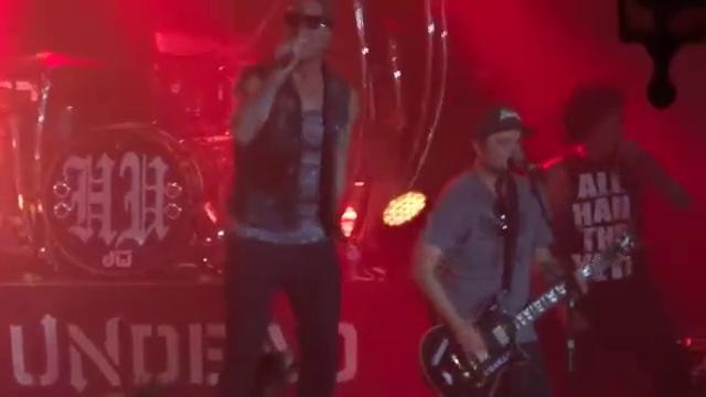 Hollywood Undead – My Town – Live @ Piere-u0027s 5-18-2013, Ft. Wayne, IN