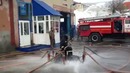 Как развлекаются пожарные
