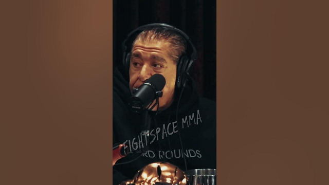 Джо Роган смотрит бой Стрикленд – Дю Плесси / Подкаст Джо Рогана UFC 297 | FightSpaceMMA