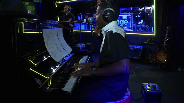 Labrinth – Shake It Off | Taylor Swift Cover | in the Live Lounge