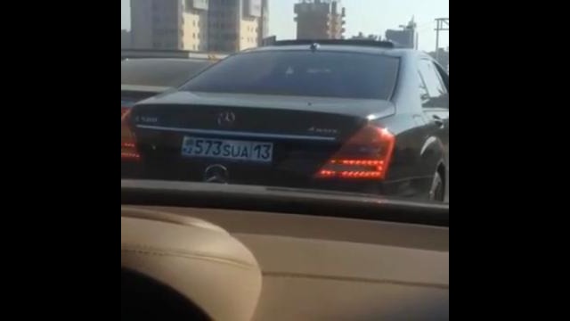 Казахский водитель оригинально сказал «спасибо» на дороге