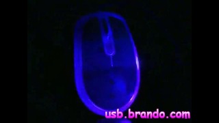 Гигантская мышь с неоновой подсветкой