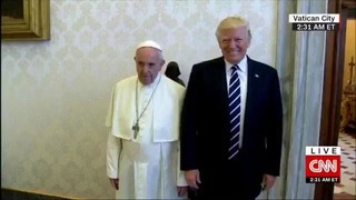 Трамп троллит Папу Римского