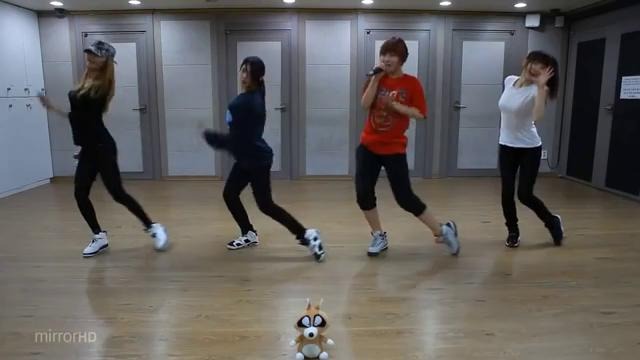 Glam-In Front Of The Mirror Dance Practice