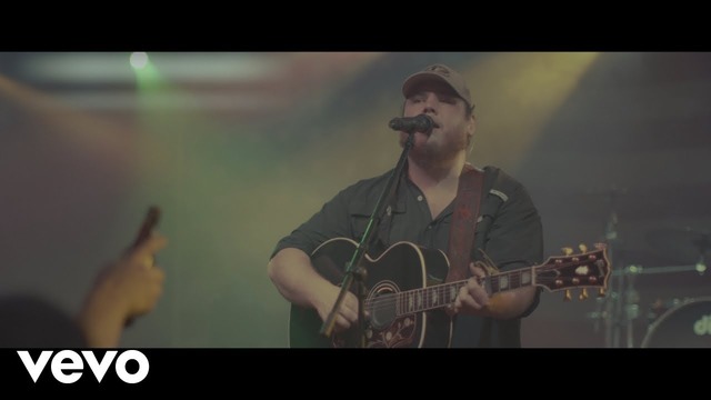 Luke Combs – She Got the Best of Me (Official Video 2018!)