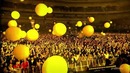 Coldplay – Yellow – (Live)