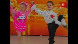 Дети обалденно танцуют на шоу талантов в Украине