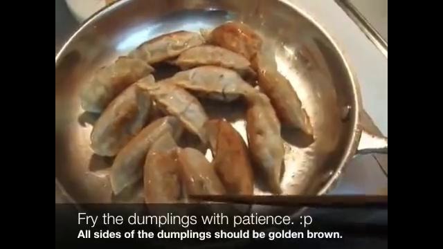 Korean Food: Fried Dumplings & Dumpling Soup (만두 튀김 & 만두국)