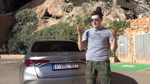 Павел Блюденов. Кому нужна новая Королла по цене Камри. Toyota Corolla 2019