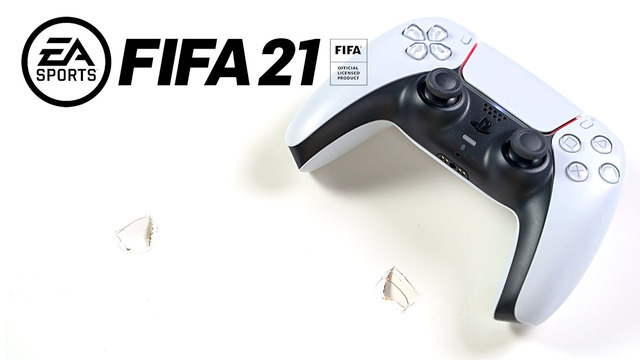 FIFA 21 некст-ген на PS5. Мбаппе потный, а горит от игры так же