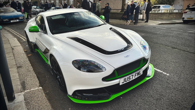 Supercars and Classic Car Meet in Central London | Live