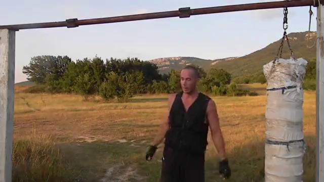 Как научится подтягиваться на одной руке лучшие методы