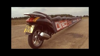 Британский безумец создает 25-местный мотоцикл