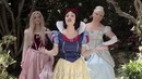 SNOW WHITE(Белоснежка) vs ELSA(Эльза) – Рэп баттл