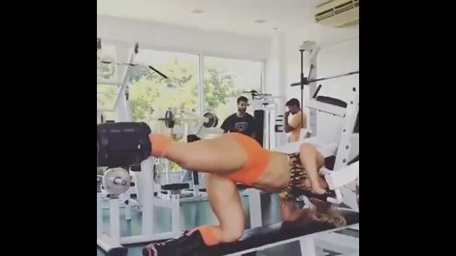 Priscila Freitas – Видео из инстаграм бразильской фитнес модели. №36
