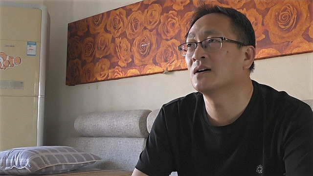13 раз за два месяца: китайского правозащитника продолжают выселять из квартир и отелей