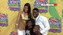 Kids’ Choice Awards 2014 Arrivals – Ariana Grande and more