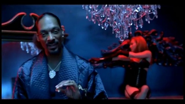 Snoop Dogg – Boss’ Life (ft. Nate Dogg) 2006