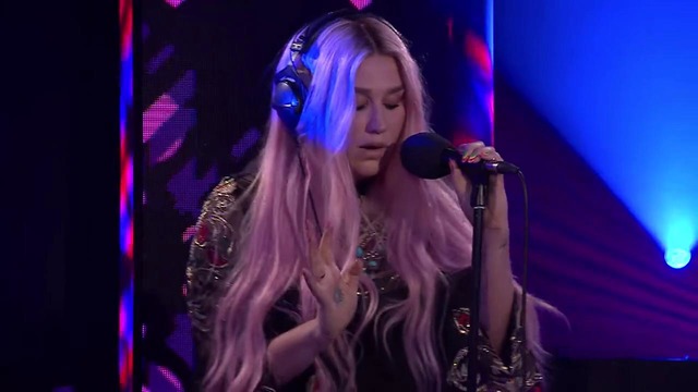 Ke$ha – Silence | Marshmello & Khalid Cover | in the Live Lounge