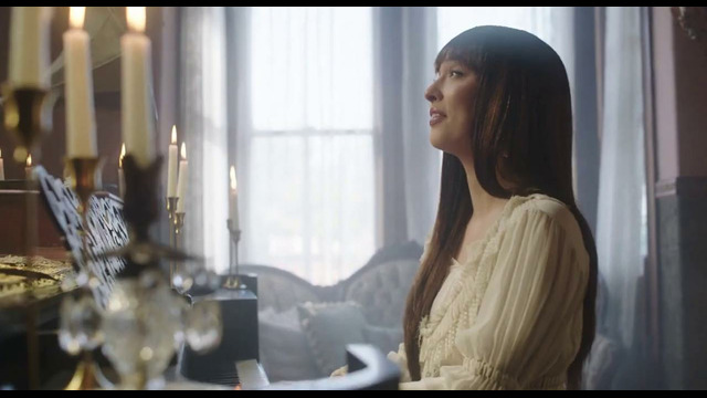 Faouzia – Porcelain (Official Music Video)