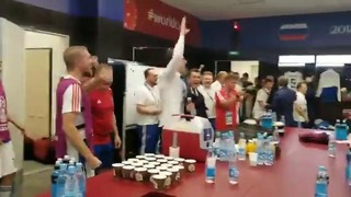 Раздевалка сборной России после победы над испанцем