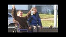 Скидываю деньги с квадрокоптера на людей пранк
