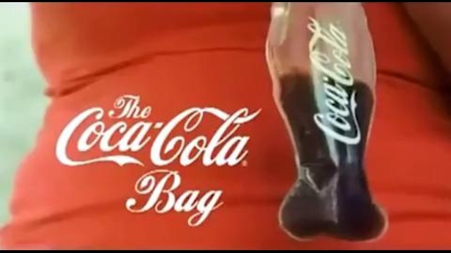 Coca Cola переходит на полиэтиленовые пакеты