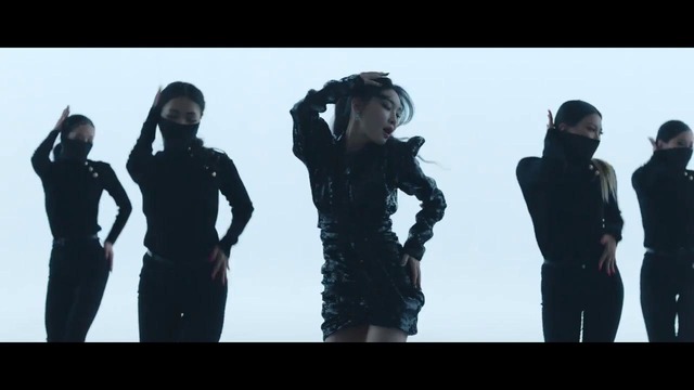 CHUNG HA – "벌써 12시" Music Video