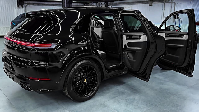 2024 Porsche Cayenne – Magnificent High-Performance SUV