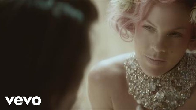 Pink – Blow Me (One Last Kiss) (Clean) (Official Music Video)