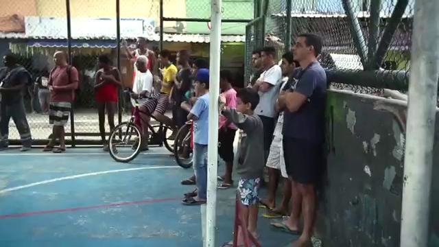CRAZY Street Soccer Moves Sean GARNIER vs Brazil @Seanfreestyle