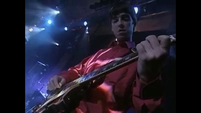 Oasis – Live Forever (live Gleneagles, Scotland – 06.02.1994)