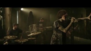 Bring Me The Horizon – Can You Feel My Heart (Official Music Video 2013!)