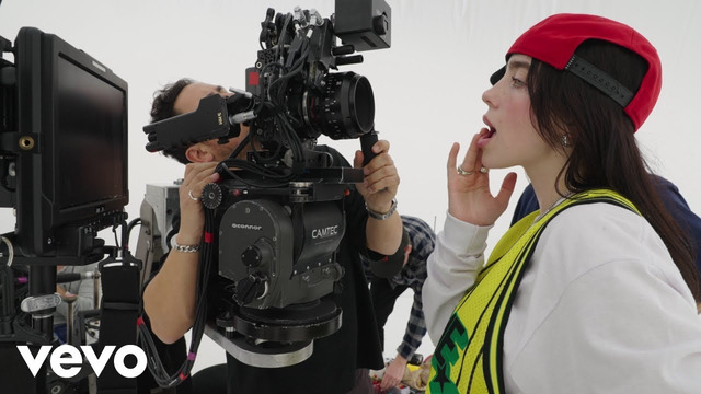 Billie Eilish – LUNCH (Behind The Scenes)