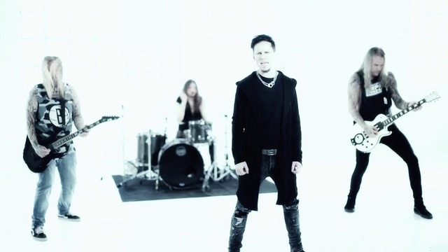 Cyhra – Dreams Gone Wrong (Official Music Video 2020)