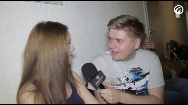 Пока все в танке. Девушки и самолеты