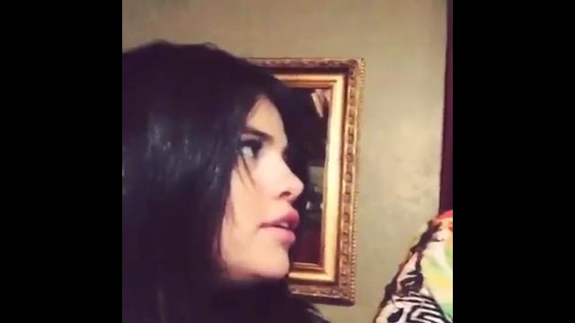 Selena Gomez Family desert typical (Instagram Video)