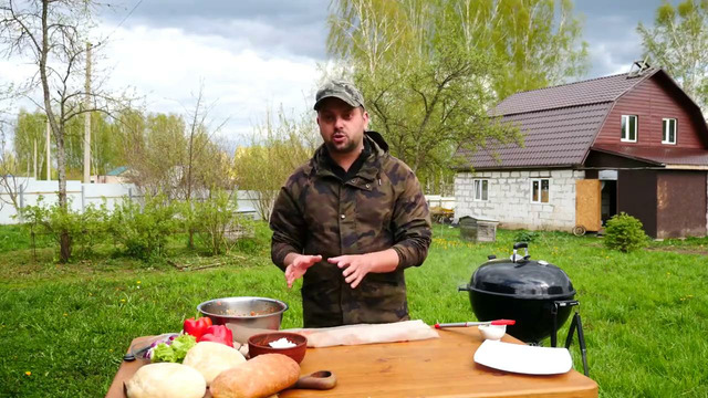 Сербская плескавица. Большая сочная котлета на минералке