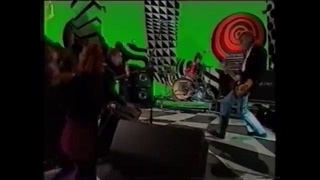 Nirvana – Smells Like Teen Spirit (First TV Performance)