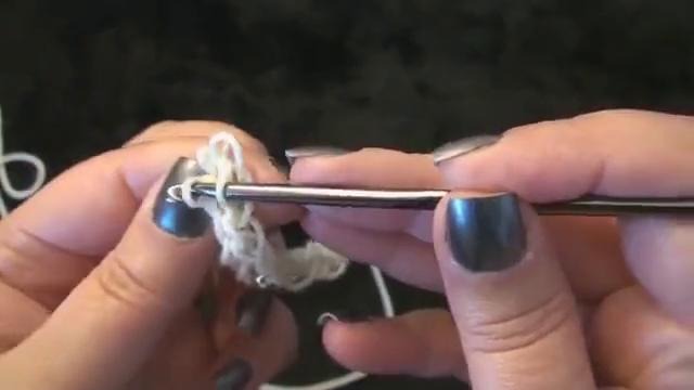 Обучение вязанию крючком: мастерим вязаный браслет