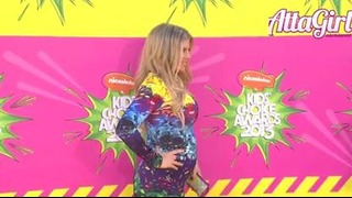 Fergie 2013 Kids Choice Awards Pink Carpet