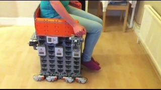 Моторизированное инвалидное кресло из конструктора Lego